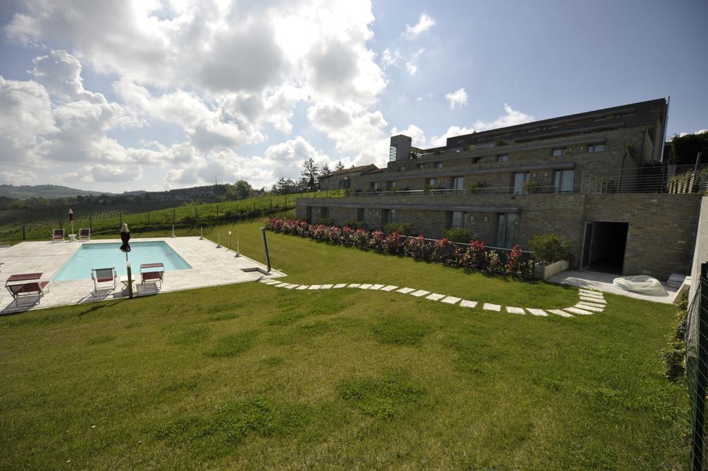 Hotel Ca' Del Lupo Montelupo Albese Habitación foto