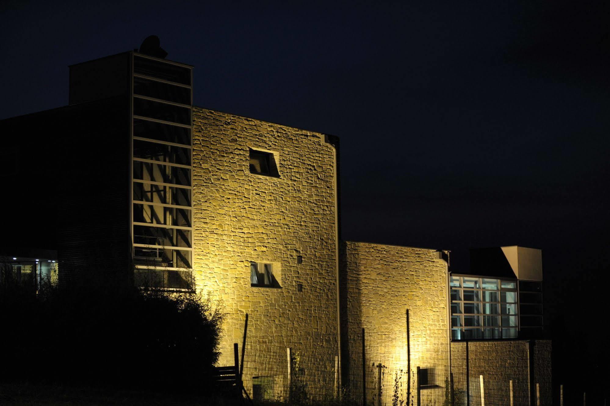 Hotel Ca' Del Lupo Montelupo Albese Exterior foto